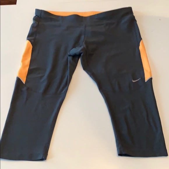 Nike Pants - Nike Dri-Fit Exercise Capris